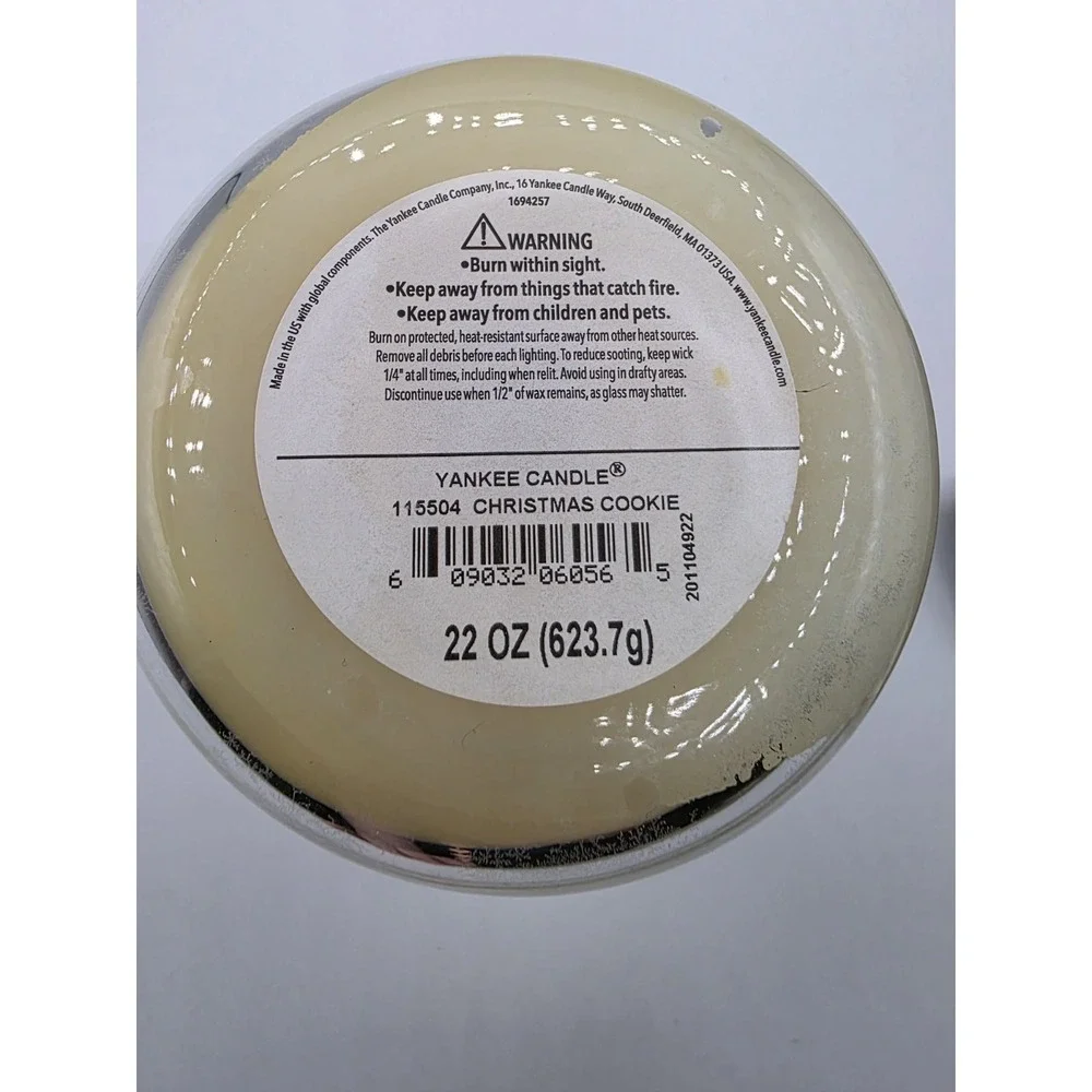 22 OZ Yankee Candle - Christmas  Cookie